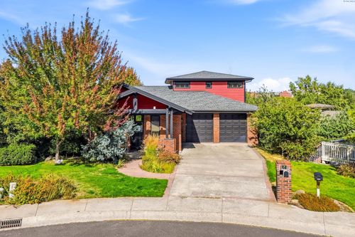 620 Se Edge Knoll Dr, Pullman, WA, 99163-2447 | Card Image