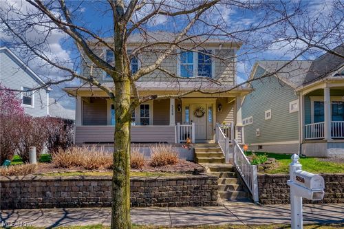 5259 Frederick St, Barberton, OH, 44203-3950 | Card Image