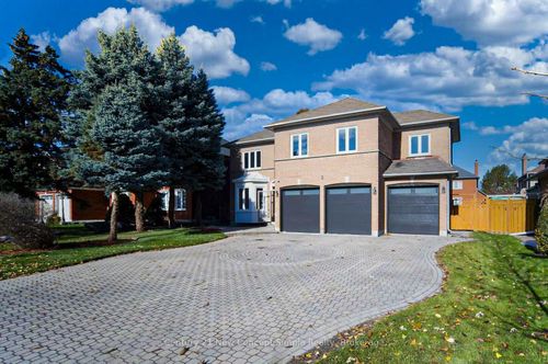 3 Moses Cres, Markham, ON, L6C1R2 | Card Image