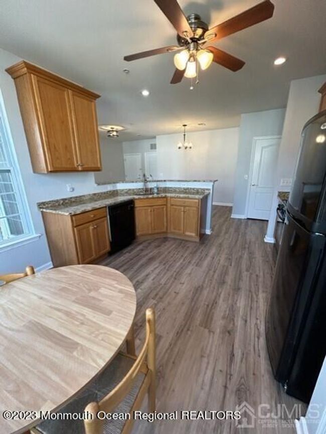 49 Azalea Dr, Townhouse with 2 bedrooms, 2 bathrooms and null parking in Old Bridge NJ | Image 10