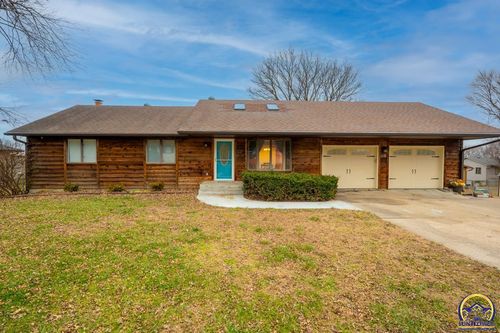 2146 Se 36th St, Topeka, KS, 66605-2412 | Card Image