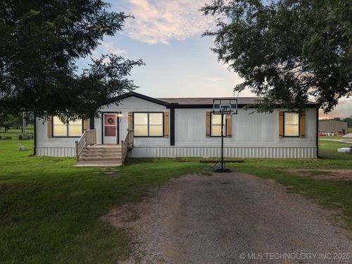 5682 W Country Rd, Skiatook, OK, 74070-4076 | Card Image