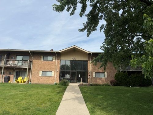 112-7410 Brookdale Dr, Darien, IL, 60561-4266 | Card Image