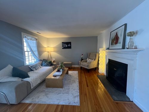 68-68 Jericho Rd, Weston, MA, 02493-1220 | Card Image