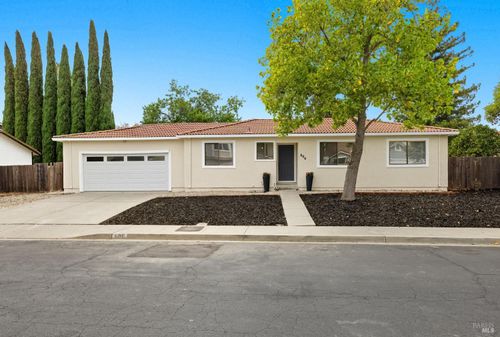 606 Saint Andrews Dr, Vacaville, CA, 95687-5151 | Card Image