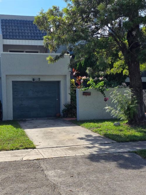 30-1833 Nw 58th Ave, Lauderhill, FL, 33313-4022 | Card Image