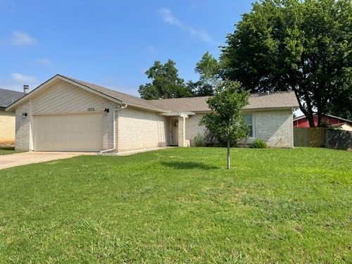 7208 Southridge Trl, Fort Worth, TX, 76133-7125 | Card Image