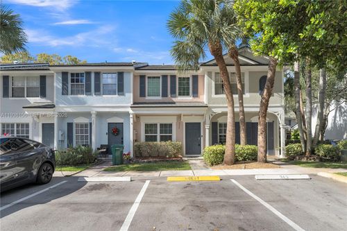 3325 Cabaret Ln, Margate, FL, 33063-8234 | Card Image