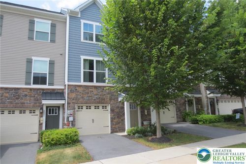 2407 Cook Dr, Easton, PA, 18045-5699 | Card Image