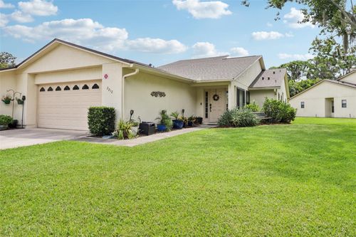 h5-2212 Cypress Cove Dr, Tavares, FL, 32778-2000 | Card Image