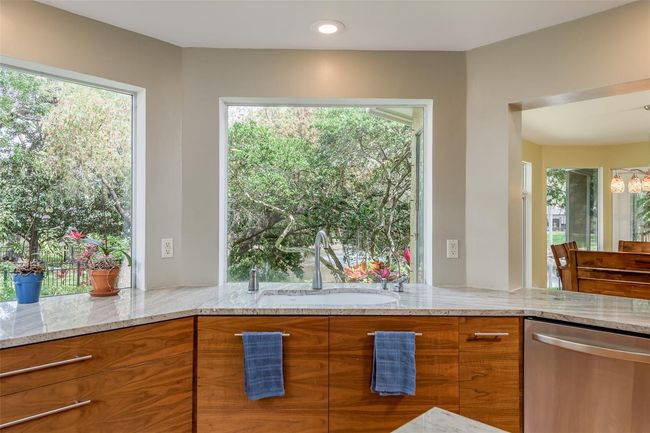Kitchen | Image 17