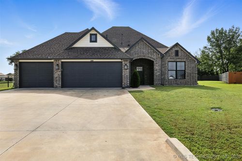 14109 N 72nd East Ave, Collinsville, OK, 74021-4887 | Card Image