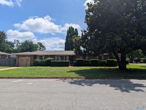 2100 Fairfax St Ne, Huntsville, AL, 35811-2006 | Card Image