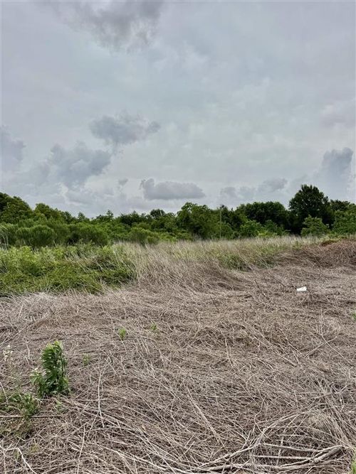 455 E Dave Dugas Rd, Sulphur, LA, 70665-7904 | Card Image