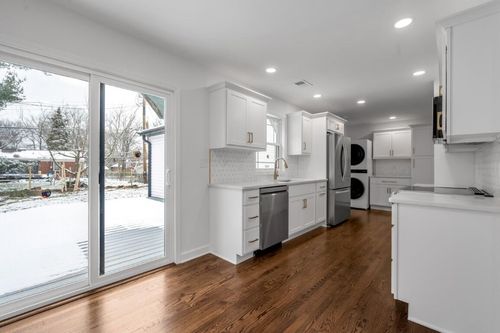 660 Sheridan Dr, Lexington, KY, 40503-1726 | Card Image