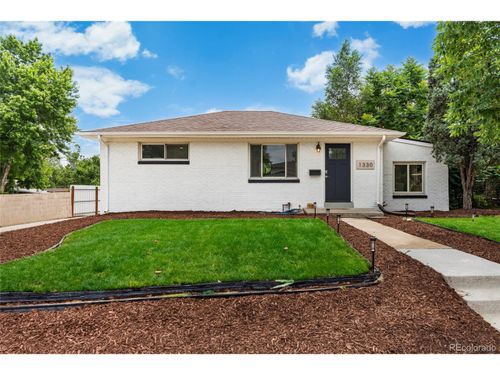 1330 Quebec St, Denver, CO, 80220-3029 | Card Image