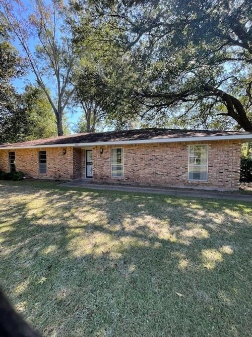 5621 Carl St, Alexandria, LA, 71301-2805 | Card Image