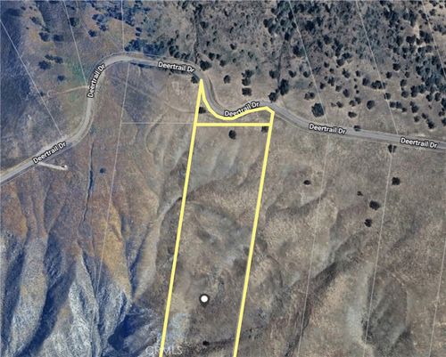 29801 Deertrail Dr, Tehachapi, CA, 93561-7576 | Card Image