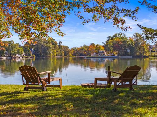 110 Lake Shore Dr, Middlefield, CT, 06455-1346 | Card Image