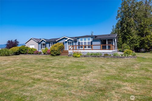 4919 G Loop Rd, Bow, WA, 98232-9344 | Card Image