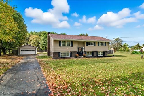3149 N Pleasant Dr, East Palestine, OH, 44413-9750 | Card Image