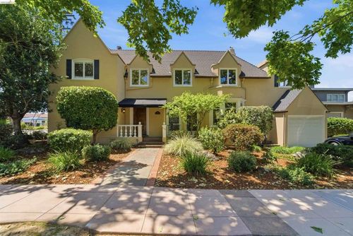 235 Highland Ave, Piedmont, CA, 94611-3709 | Card Image
