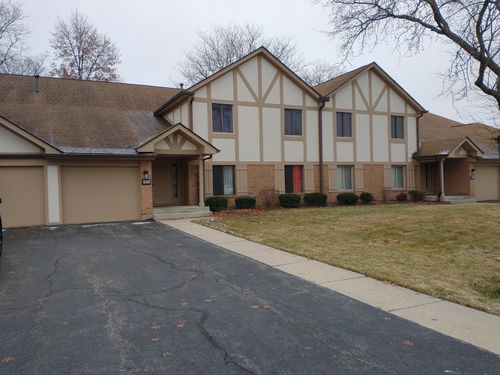 2b-905 Surrey Dr, Schaumburg, IL, 60193-4899 | Card Image