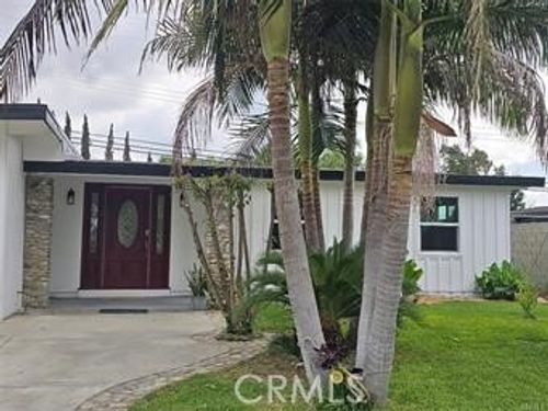 2360 Lovejoy St, Pomona, CA, 91767-2579 | Card Image