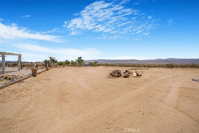 61975 Old Chisholm Trl, House other with 3 bedrooms, 3 bathrooms and 2 parking in Joshua Tree CA | Image 57