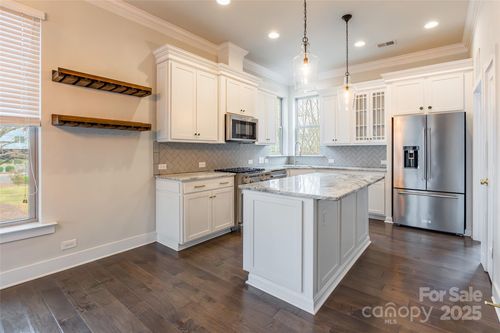 2515 Euclid Ave, Charlotte, NC, 28203-2501 | Card Image