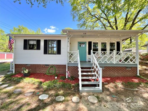 903 Lakeview St, Kannapolis, NC, 28083-6341 | Card Image