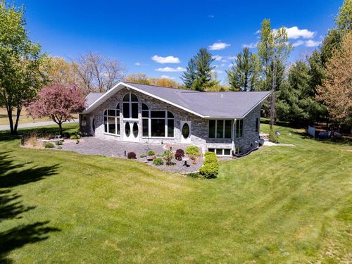 N5190 Treganza Dr, New Lisbon, WI, 53950-9443 | Card Image