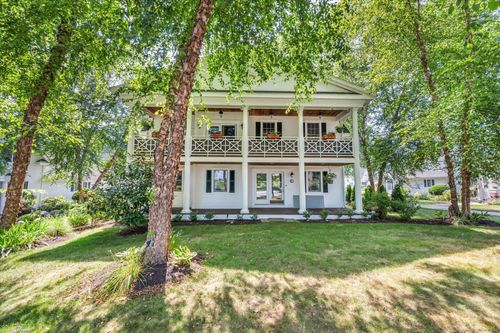 10-10 Augusta Cir, Moodus, CT, 06469-1177 | Card Image
