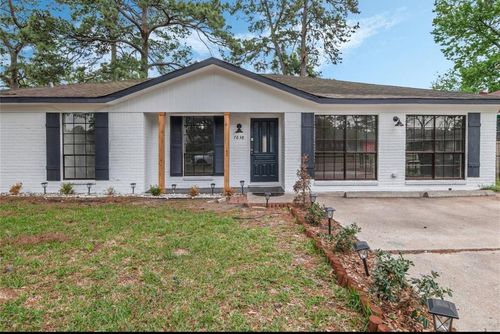 7638 Parker Rd, Houston, TX, 77016-3930 | Card Image