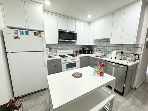 apt-2-90 Hammond St, Boston, MA, 02120-2228 | Card Image