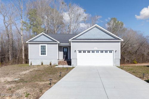 604 Sonata Ct, Richlands, NC, 28574-8491 | Card Image