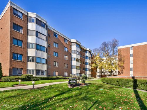 210-e-5500 Lincoln Avenue, Morton Grove, IL, 60053 | Card Image