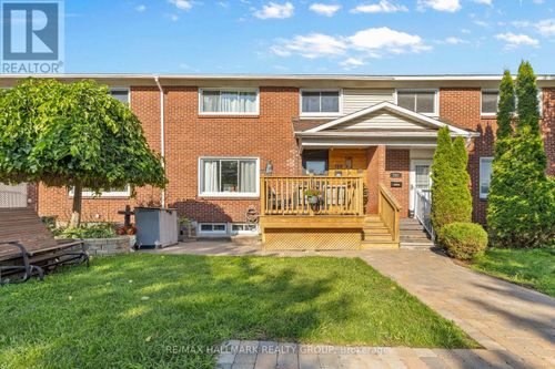789 Borthwick Avenue, Ottawa, ON, K1K2M5 | Card Image