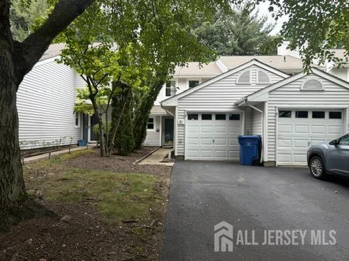 81 Woodmere Dr, Parlin, NJ, 08859-2158 | Card Image