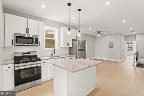 2-649 N 63rd St, Philadelphia, PA, 19151-3836 | Card Image