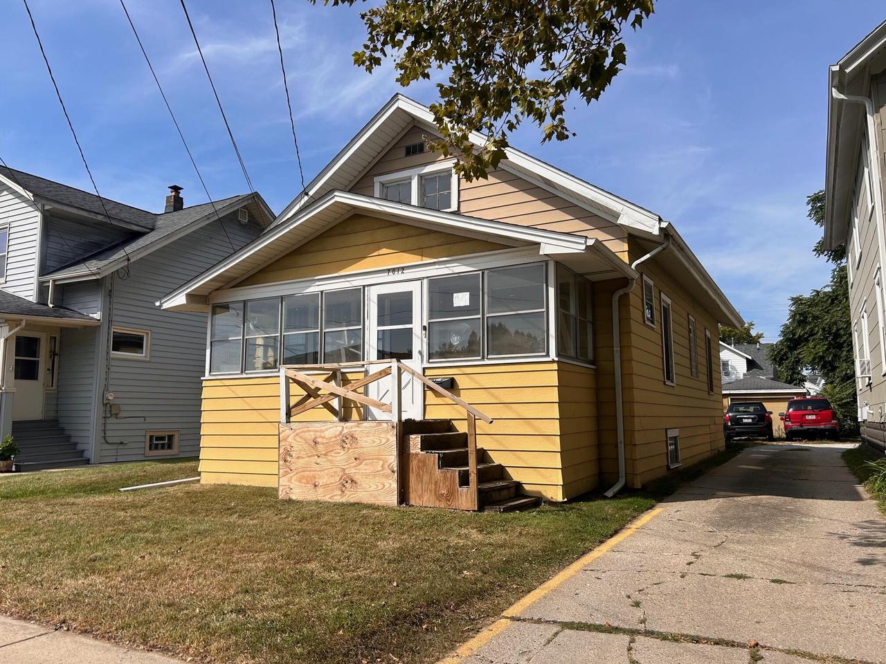 13th Ave, Kenosha, WI 53143