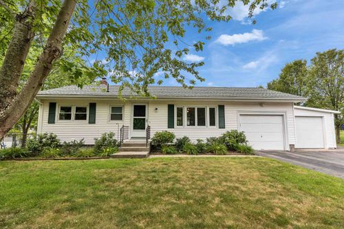 75 Melendy Rd, Hudson, NH, 03051-4431 | Card Image