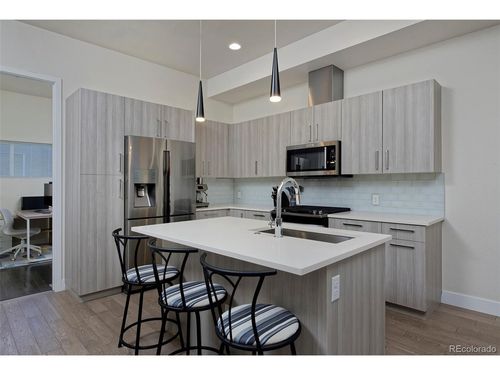 2-3044 Wilson Ct, Denver, CO, 80205-4961 | Card Image