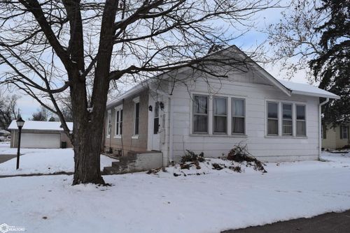 121 21st St, Fort Madison, IA, 52627-2440 | Card Image