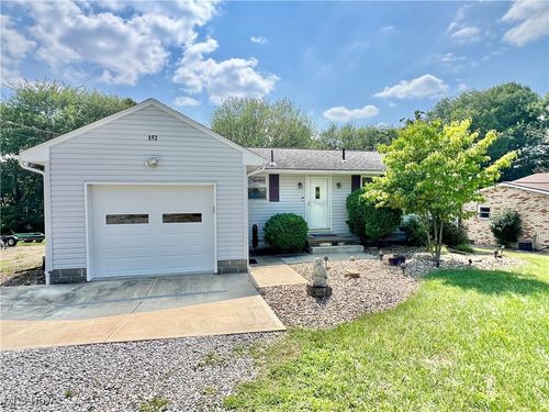 152 Oneida Trl, Malvern, OH, 44644-9548 | Card Image