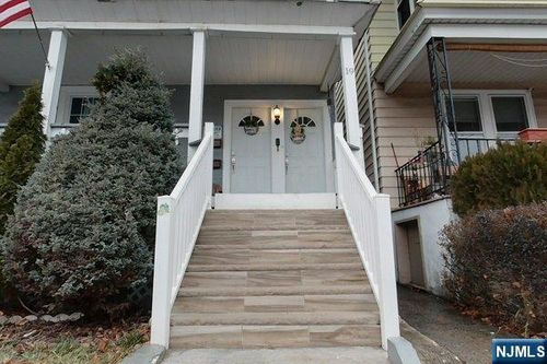 19 Linden Ave, Belleville, NJ, 07109-2719 | Card Image