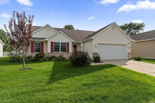 3421 Westborough Dr, Mishawaka, IN, 46544-8215 | Card Image