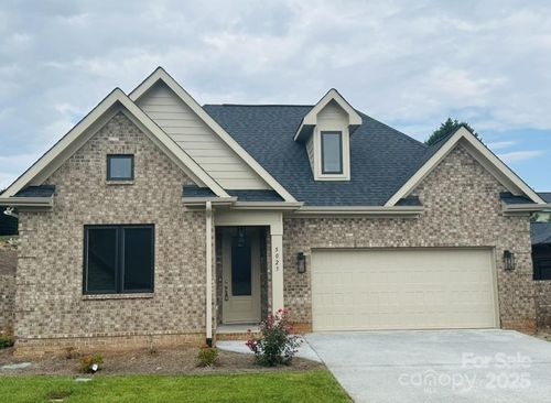 5023 Silver Trace Ln, Denver, NC, 28037-9003 | Card Image