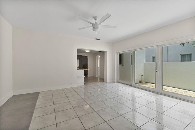 2356 Sw 16 Th Ave, Townhouse with 4 bedrooms, 3 bathrooms and null parking in Miami FL | Image 12