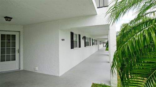 4809 Independence Dr, BRADENTON, FL, 34210-1926 | Card Image